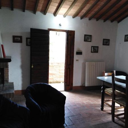 Agritur Villa Osvaldo Castiglione Del Lago Perugia Colazione Piscina Acqua Salata Exterior foto